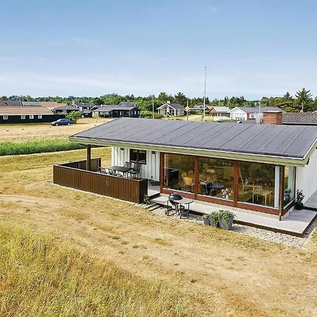 Feriehus Three-bedroom Juelsminde With Sea View 09 *