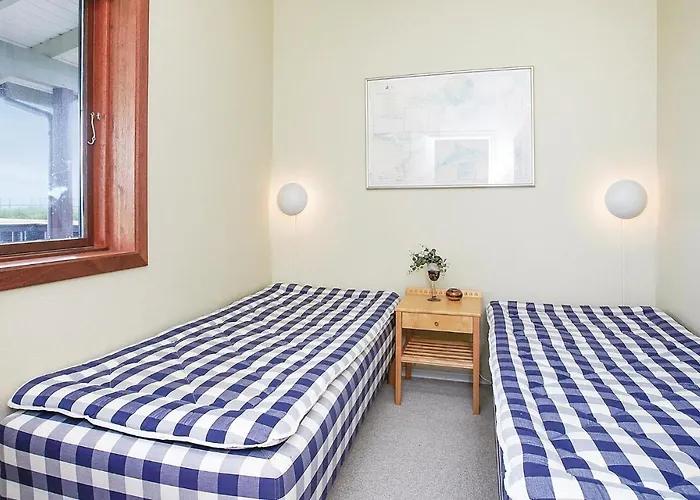 Three-bedroom Juelsminde With Sea View 09 Dom wakacyjny